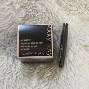 Nwt 💋Mary Kay gel eyeliner 💋